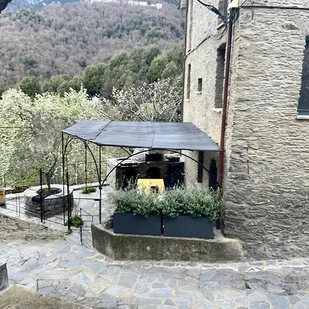 Villa Superbe Maison Dans Village Au Coeur De La Corse A Casa Suttana Verdese