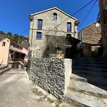 Вилла Superbe Maison Dans Village Au Coeur De La Corse A Casa Suttana *