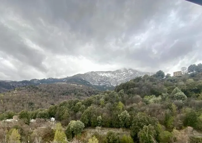 Villa Superbe Maison Dans Village Au Coeur De La Corse A Casa Suttana *