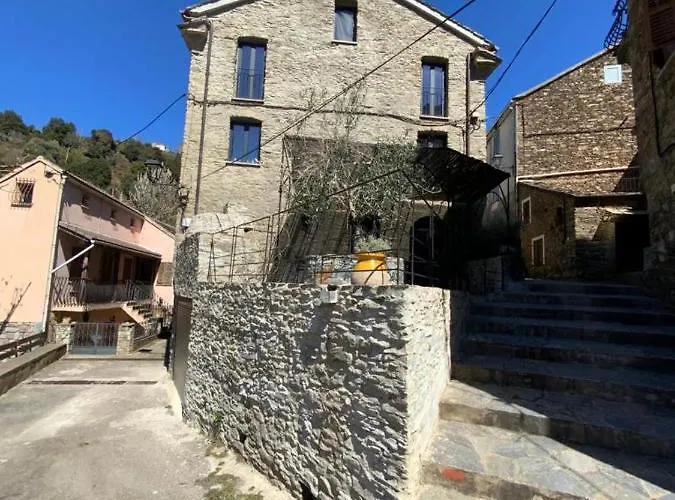 Villa Superbe Maison Dans Village Au Coeur De La Corse A Casa Suttana *